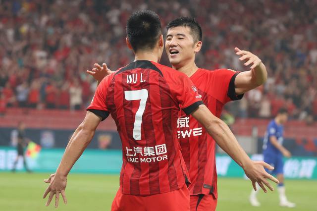 开云APP-专访李圣龙:10年坚持靠的是态度 爆发?有更高目标