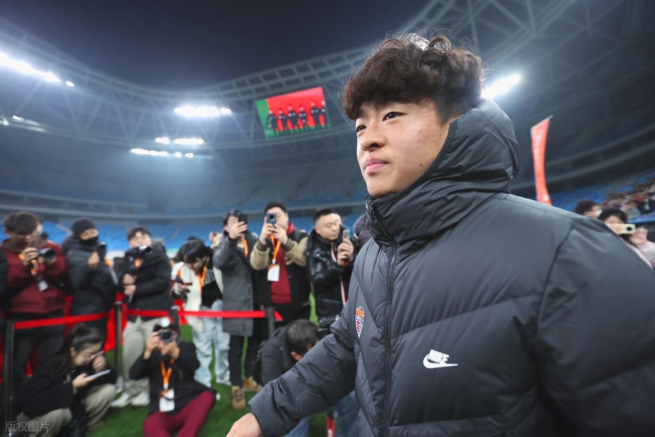 开云官网-官宣！U17国足公布名单，邝兆镭领衔，帅惟浩入选，备战5月亚洲杯